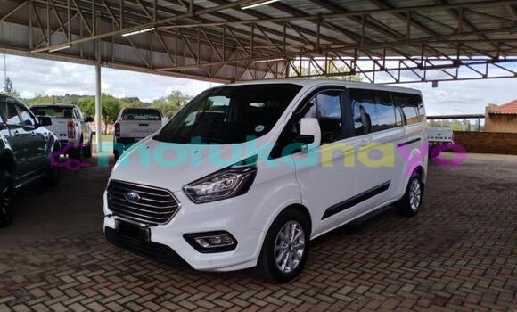 Buy Used Ford Tourneo Custom White Car in Kinshasa in Kinshasa Buy Used Ford Tourneo Custom White Car in Kinshasa in Kinshasa