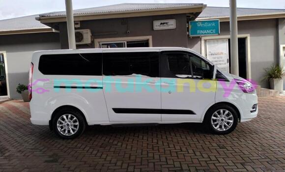 Buy Used Ford Tourneo Custom White Car in Kinshasa in Kinshasa Buy Used Ford Tourneo Custom White Car in Kinshasa in Kinshasa