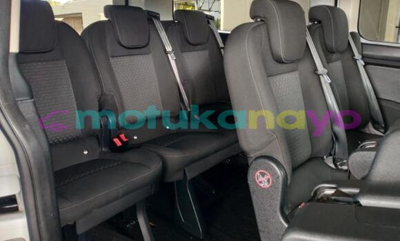 Buy Used Ford Tourneo Custom White Car in Kinshasa in Kinshasa Buy Used Ford Tourneo Custom White Car in Kinshasa in Kinshasa