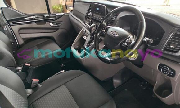 Buy Used Ford Tourneo Custom White Car in Kinshasa in Kinshasa Buy Used Ford Tourneo Custom White Car in Kinshasa in Kinshasa