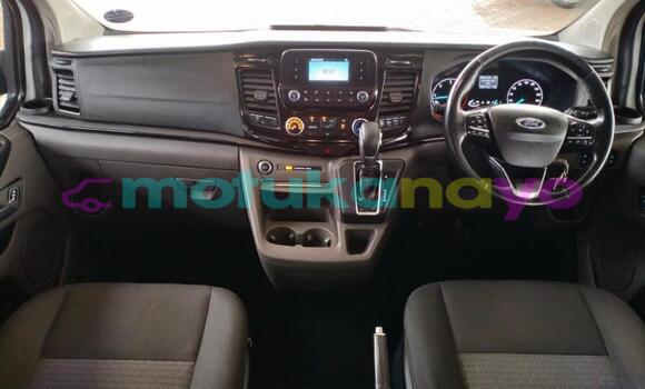 Buy Used Ford Tourneo Custom White Car in Kinshasa in Kinshasa Buy Used Ford Tourneo Custom White Car in Kinshasa in Kinshasa