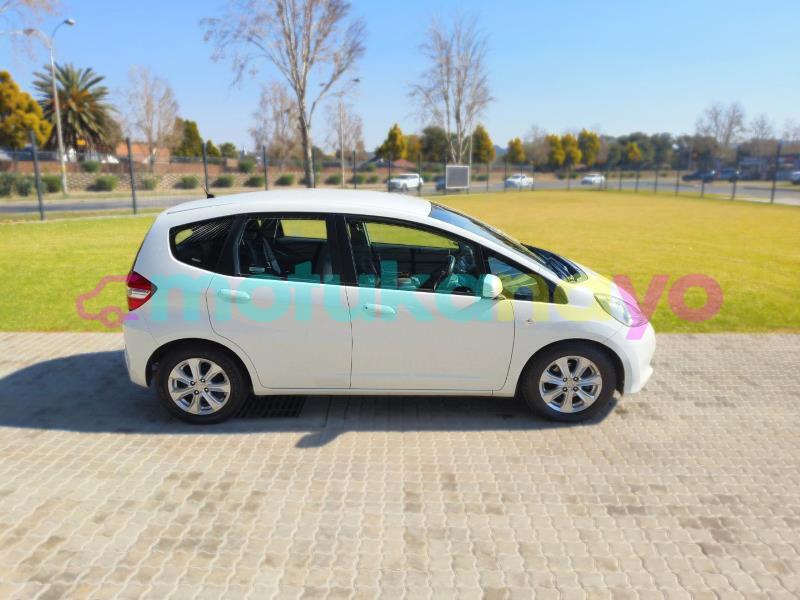 Big with watermark honda jazz kinshasa kinshasa 8645