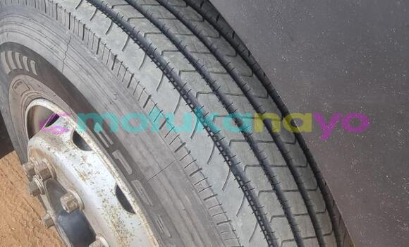 Buy Used Isuzu FTR 850 White Truck in Kinshasa in Kinshasa Buy Used Isuzu FTR 850 White Truck in Kinshasa in Kinshasa