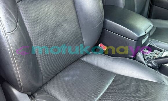 Buy Used Toyota Land Cruiser Prado White Car in Kinshasa in Kinshasa Buy Used Toyota Land Cruiser Prado White Car in Kinshasa in Kinshasa