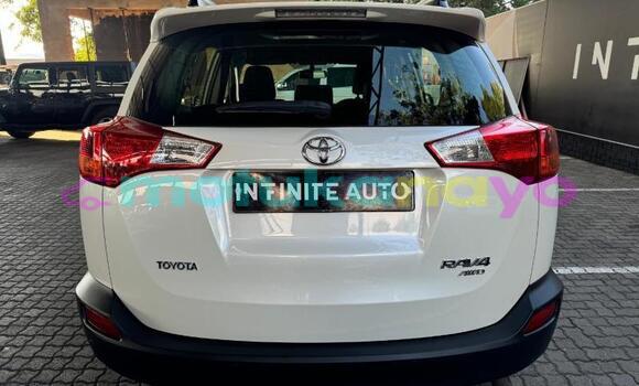 Buy Used Toyota RAV4 White Car in Kinshasa in Kinshasa Buy Used Toyota RAV4 White Car in Kinshasa in Kinshasa