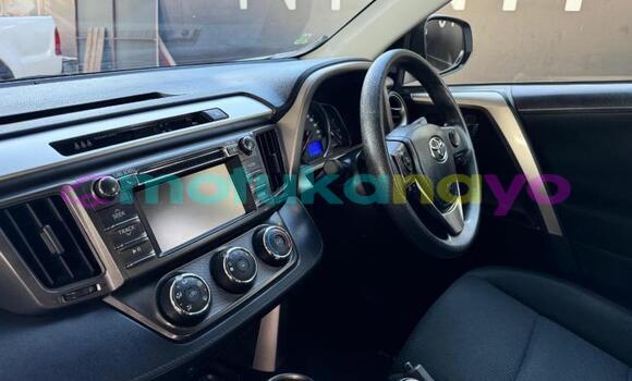Buy Used Toyota RAV4 White Car in Kinshasa in Kinshasa Buy Used Toyota RAV4 White Car in Kinshasa in Kinshasa