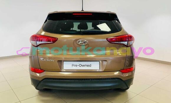 Buy Used Hyundai Tucson Brown Car in Kinshasa in Kinshasa Buy Used Hyundai Tucson Brown Car in Kinshasa in Kinshasa