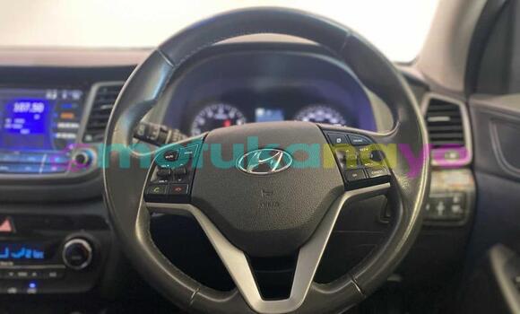 Buy Used Hyundai Tucson Brown Car in Kinshasa in Kinshasa Buy Used Hyundai Tucson Brown Car in Kinshasa in Kinshasa