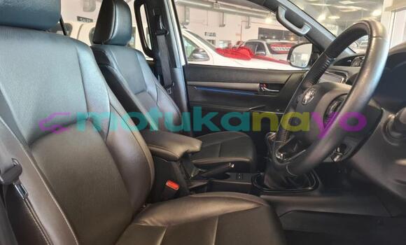 Buy Used Toyota Hilux White Car in Kinshasa in Kinshasa Buy Used Toyota Hilux White Car in Kinshasa in Kinshasa