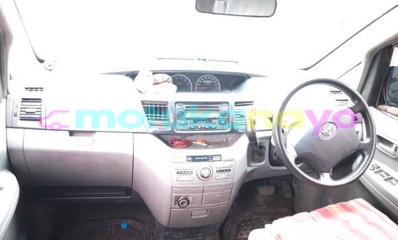 Acheter Occasion Voiture Toyota Voxy Noir à Kinshasa, Kinshasa Acheter Occasion Voiture Toyota Voxy Noir à Kinshasa, Kinshasa