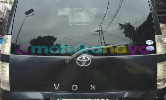 Acheter Occasion Voiture Toyota Voxy Noir à Kinshasa, Kinshasa Acheter Occasion Voiture Toyota Voxy Noir à Kinshasa, Kinshasa