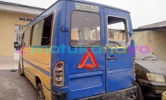 Acheter Occasion Voiture Toyota Sprinter Autre à Kinshasa, Kinshasa Acheter Occasion Voiture Toyota Sprinter Autre à Kinshasa, Kinshasa