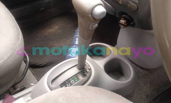 Acheter Occasion Voiture Toyota Vitz Gris à Kinshasa, Kinshasa Acheter Occasion Voiture Toyota Vitz Gris à Kinshasa, Kinshasa