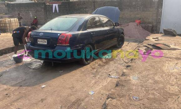 Acheter Occasion Voiture Toyota Avensis Noir à Kinshasa, Kinshasa Acheter Occasion Voiture Toyota Avensis Noir à Kinshasa, Kinshasa