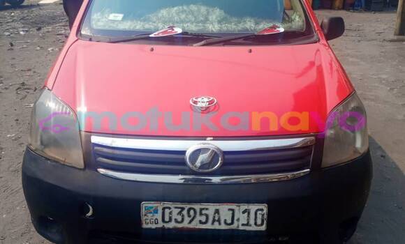 Acheter Occasion Voiture Toyota Raum Rouge à Kinshasa, Kinshasa Acheter Occasion Voiture Toyota Raum Rouge à Kinshasa, Kinshasa