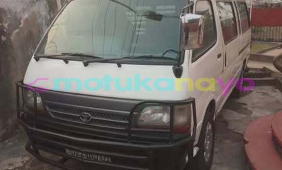 Acheter Occasion Voiture Toyota Hiace Blanc à Kinshasa, Kinshasa Acheter Occasion Voiture Toyota Hiace Blanc à Kinshasa, Kinshasa
