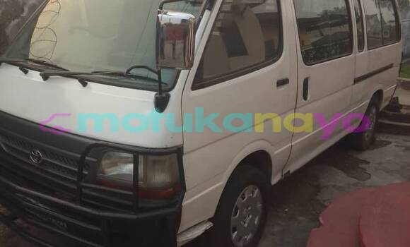 Acheter Occasion Voiture Toyota Hiace Blanc à Kinshasa, Kinshasa Acheter Occasion Voiture Toyota Hiace Blanc à Kinshasa, Kinshasa