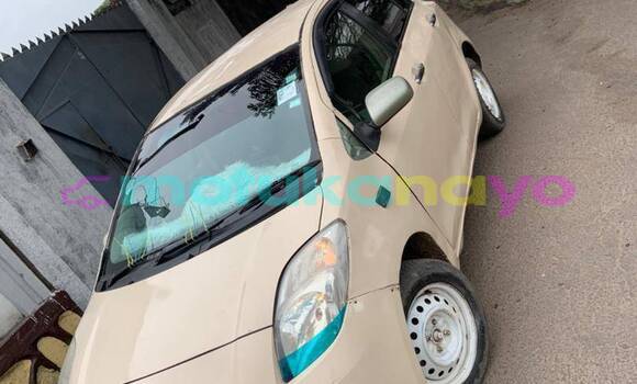 Acheter Occasion Voiture Toyota Vitz Autre à Kinshasa, Kinshasa Acheter Occasion Voiture Toyota Vitz Autre à Kinshasa, Kinshasa