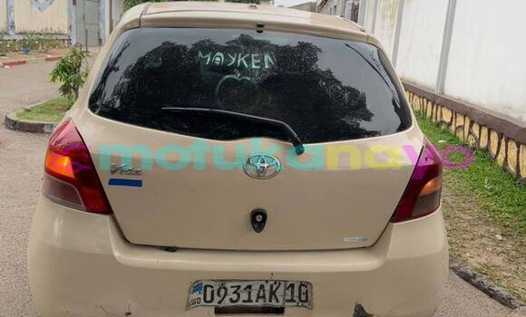 Acheter Occasion Voiture Toyota Vitz Autre à Kinshasa, Kinshasa Acheter Occasion Voiture Toyota Vitz Autre à Kinshasa, Kinshasa