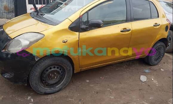 Acheter Occasion Voiture Toyota Vitz Autre à Kinshasa, Kinshasa Acheter Occasion Voiture Toyota Vitz Autre à Kinshasa, Kinshasa