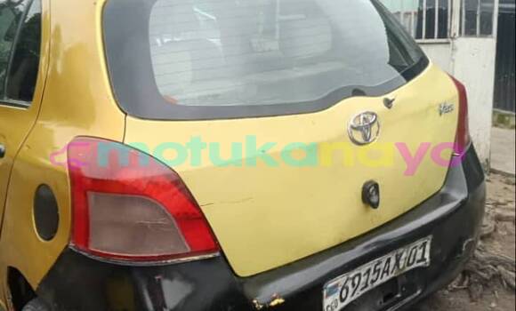 Acheter Occasion Voiture Toyota Vitz Autre à Kinshasa, Kinshasa Acheter Occasion Voiture Toyota Vitz Autre à Kinshasa, Kinshasa