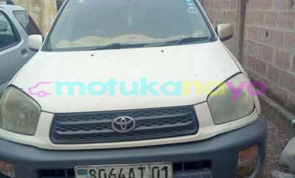 Acheter Occasion Voiture Toyota RAV4 Blanc à Kinshasa, Kinshasa Acheter Occasion Voiture Toyota RAV4 Blanc à Kinshasa, Kinshasa