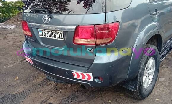 Acheter Occasion Voiture Toyota Fortuner Gris à Kinshasa, Kinshasa Acheter Occasion Voiture Toyota Fortuner Gris à Kinshasa, Kinshasa