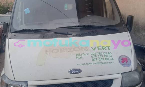 Acheter Occasion Voiture Ford Explorer Sport Trac Blanc à Kinshasa, Kinshasa Acheter Occasion Voiture Ford Explorer Sport Trac Blanc à Kinshasa, Kinshasa