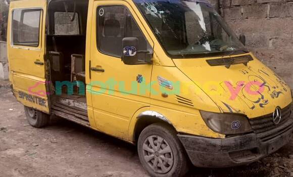 Acheter Occasion Voiture Toyota Sprinter Autre à Kinshasa, Kinshasa Acheter Occasion Voiture Toyota Sprinter Autre à Kinshasa, Kinshasa