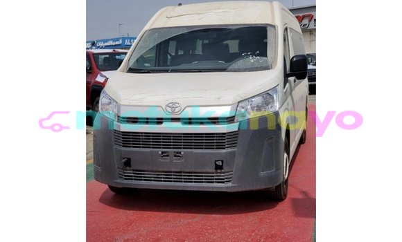 Acheter Import Voiture Toyota Hiace Blanc à Import - Dubai, Bandundu