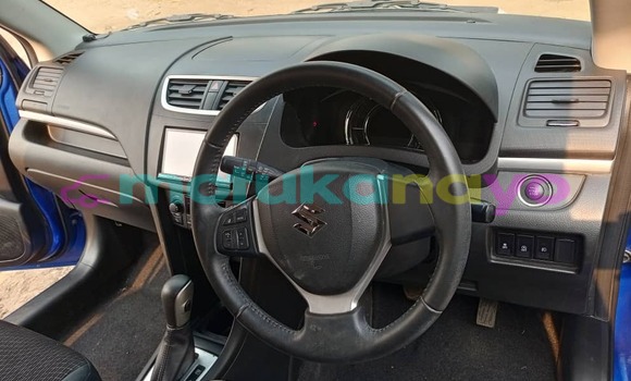 Acheter Occasion Voiture Suzuki Swift Bleu à Kinshasa, Kinshasa Acheter Occasion Voiture Suzuki Swift Bleu à Kinshasa, Kinshasa