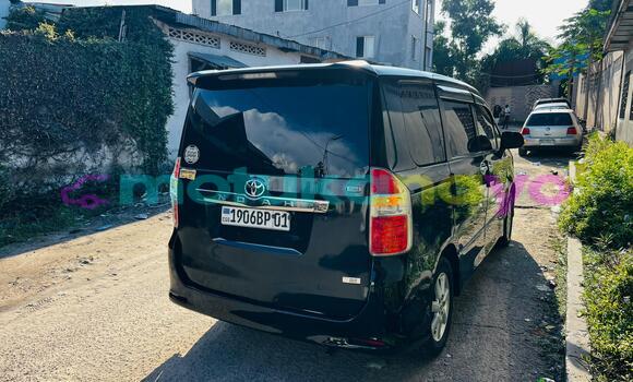 Acheter Occasion Voiture Toyota Noah Noir à Kinshasa, Kinshasa