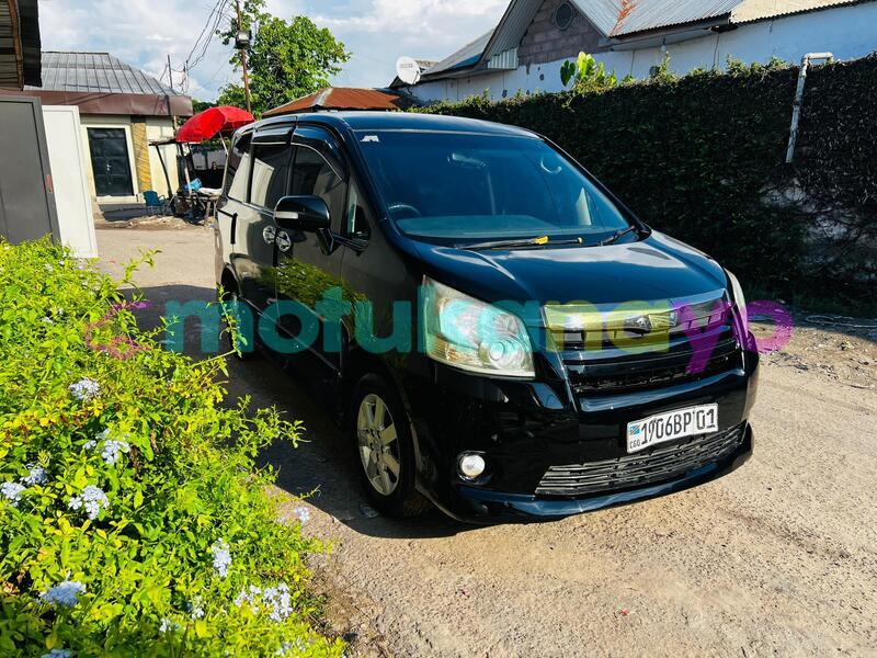 Big with watermark toyota noah kinshasa kinshasa 8908