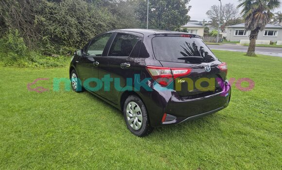 Acheter Occasion Voiture Toyota Vitz Noir à Kinshasa, Kinshasa Acheter Occasion Voiture Toyota Vitz Noir à Kinshasa, Kinshasa