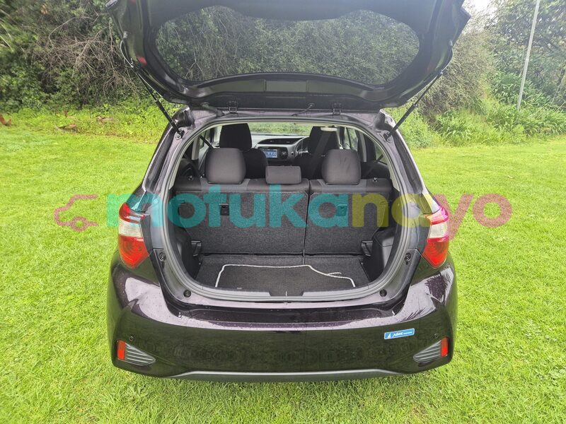 Big with watermark toyota vitz kinshasa kinshasa 8925