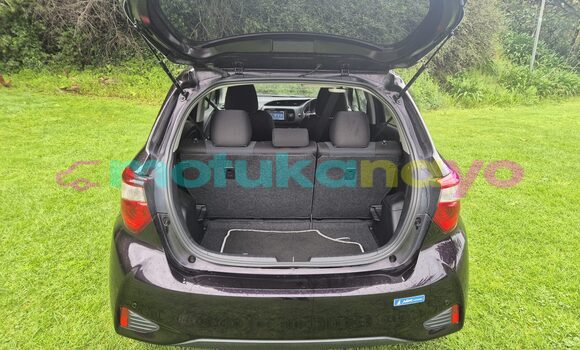 Acheter Occasion Voiture Toyota Vitz Noir à Kinshasa, Kinshasa Acheter Occasion Voiture Toyota Vitz Noir à Kinshasa, Kinshasa