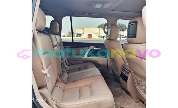Buy Import Toyota Land Cruiser Black Car in Import - Dubai in Bandundu Buy Import Toyota Land Cruiser Black Car in Import - Dubai in Bandundu