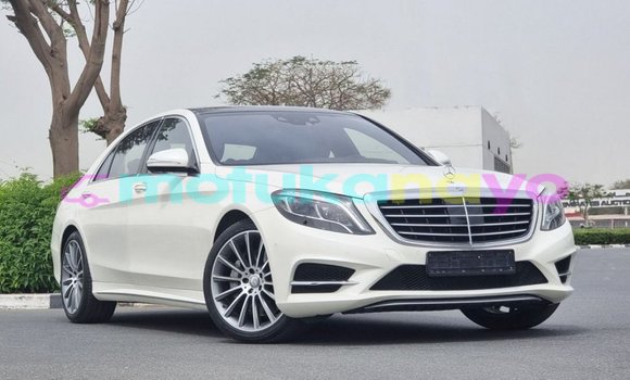 Buy Import Mercedes-Benz 190 (W201) White Car in Import - Dubai in Bandundu