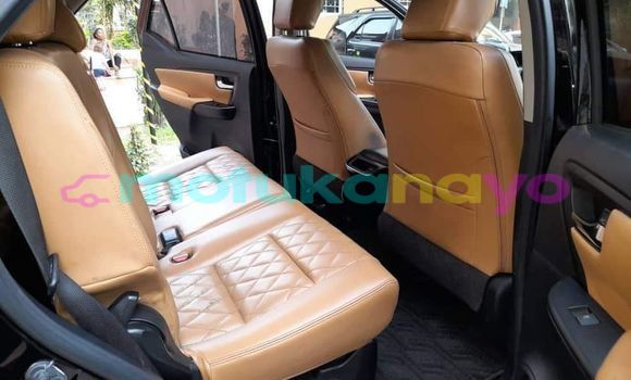 Buy Used Toyota Fortuner Black Car in Kinshasa in Kinshasa Buy Used Toyota Fortuner Black Car in Kinshasa in Kinshasa