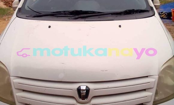 Buy Used Toyota Ist White Car in Kinshasa in Kinshasa Buy Used Toyota Ist White Car in Kinshasa in Kinshasa