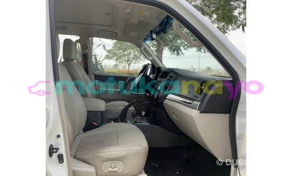 Buy Import Mitsubishi Pajero White Car in Import - Dubai in Bandundu Buy Import Mitsubishi Pajero White Car in Import - Dubai in Bandundu