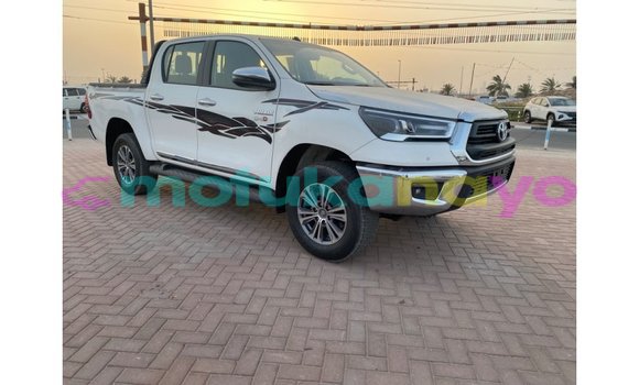 Acheter Import Voiture Toyota Hilux Blanc à Import - Dubai, Bandundu
