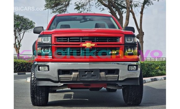 Acheter Import Voiture Chevrolet Silverado Rouge à Import - Dubai, Bandundu Acheter Import Voiture Chevrolet Silverado Rouge à Import - Dubai, Bandundu