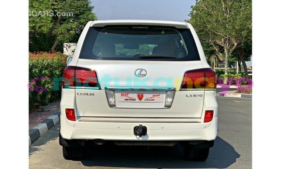 Buy Import Lexus LX White Car in Import - Dubai in Bandundu Buy Import Lexus LX White Car in Import - Dubai in Bandundu