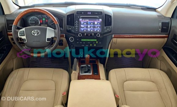 Buy Import Toyota Land Cruiser Black Car in Import - Dubai in Bandundu Buy Import Toyota Land Cruiser Black Car in Import - Dubai in Bandundu