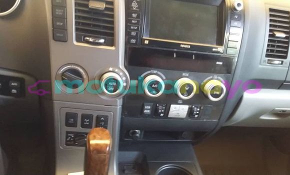 Buy Used Toyota Sequoia White Car in Aba in Haut-Congo Buy Used Toyota Sequoia White Car in Aba in Haut-Congo