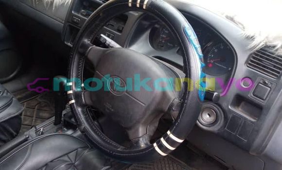 Buy Used Toyota RAV4 White Car in Kinshasa in Kinshasa Buy Used Toyota RAV4 White Car in Kinshasa in Kinshasa