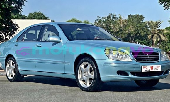 Buy Import Mercedes-Benz 190 (W201) Blue Car in Import - Dubai in Bandundu Buy Import Mercedes-Benz 190 (W201) Blue Car in Import - Dubai in Bandundu