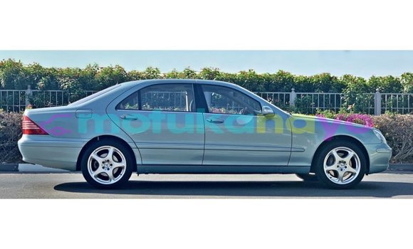 Buy Import Mercedes-Benz 190 (W201) Blue Car in Import - Dubai in Bandundu Buy Import Mercedes-Benz 190 (W201) Blue Car in Import - Dubai in Bandundu