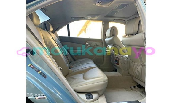 Buy Import Mercedes-Benz 190 (W201) Blue Car in Import - Dubai in Bandundu Buy Import Mercedes-Benz 190 (W201) Blue Car in Import - Dubai in Bandundu